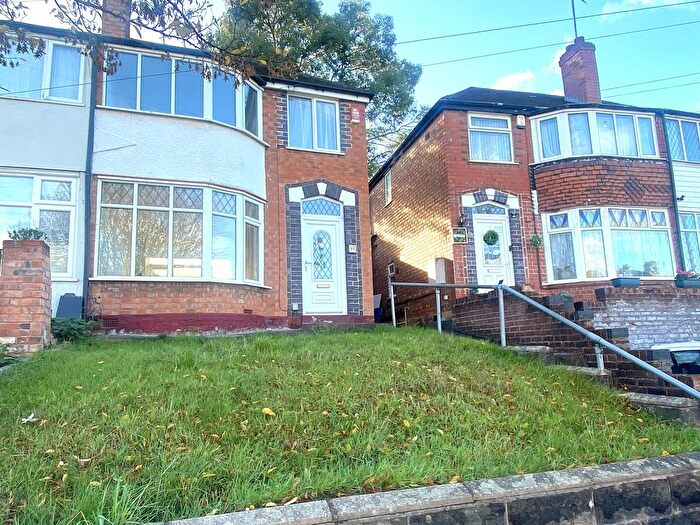 3 Bedroom Semi Detached House To Rent In Turnberry Road, Birmingham, B42