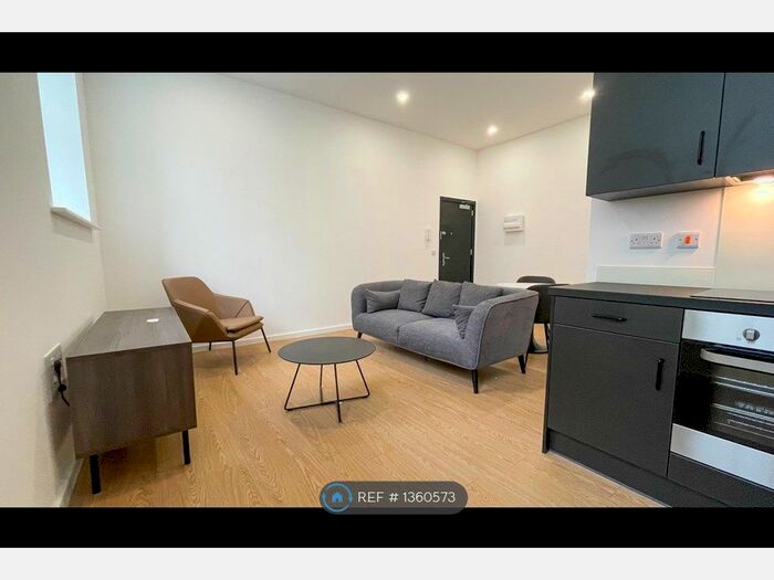 1 Bedroom Flat To Rent In Spot, Bolton, BL1