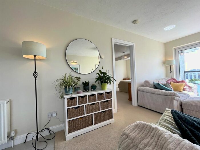 2 Bedroom Flat To Rent In Dane Road, Newquay, TR7