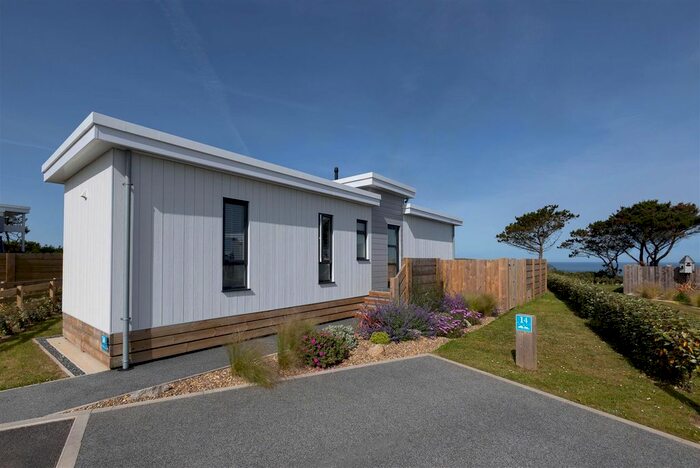 3 Bedroom Lodge For Sale In Holywell Bay, Newquay, TR8