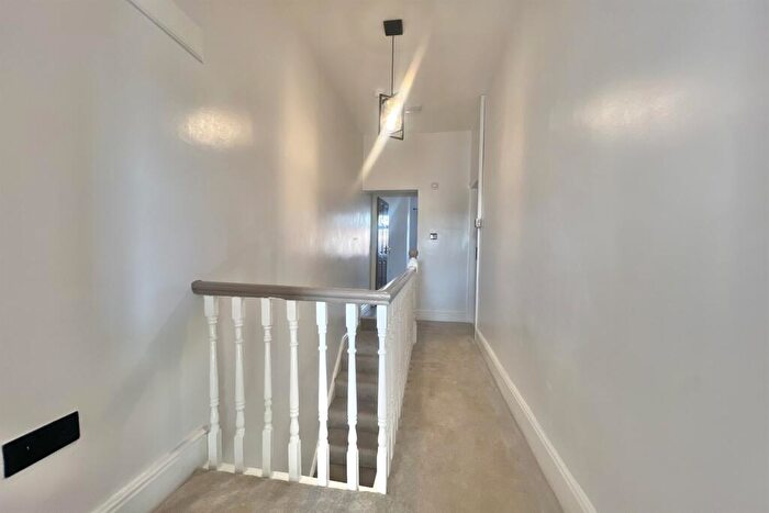 4 Bedroom Terraced House To Rent In Great Western Street, Manchester, M14