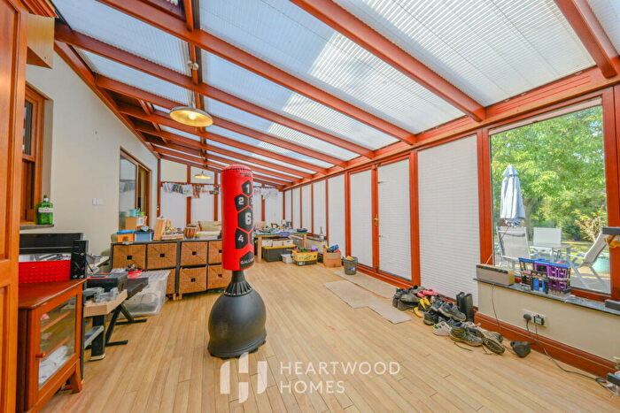 4 Bedroom Detached House For Sale In London Road, St. Albans, AL1