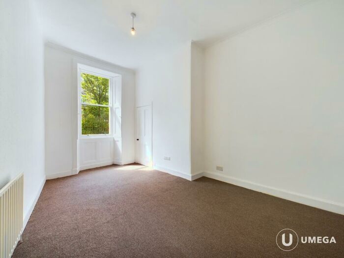 2 Bedroom Flat To Rent In Roseneath Place, Edinburgh, EH9