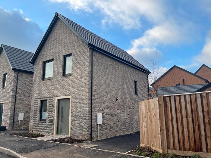 3 Bedroom Detached House To Rent In Typesetter Drive, Frome, Somerset, BA11