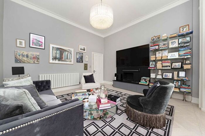 3 Bedroom Flat To Rent In Randolph Avenue, Maida Vale, W9