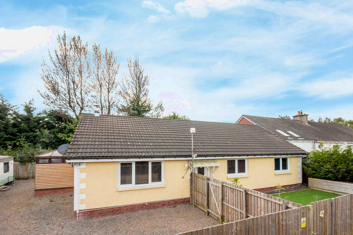 3 Bedroom Detached Bungalow For Sale In Llynallan Road, Harthill, ML7