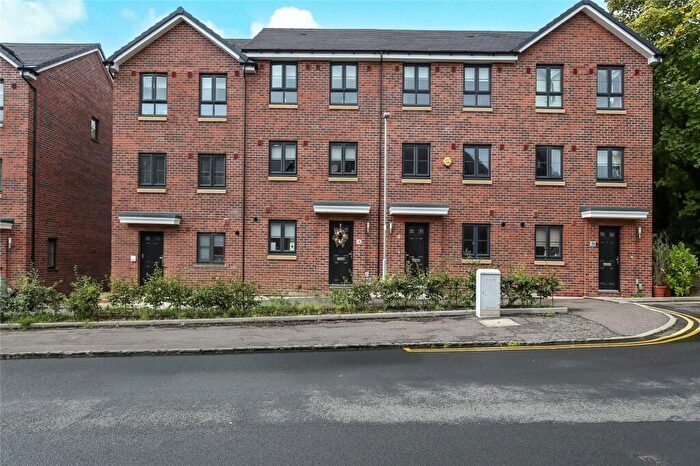 4 Bedroom Town House For Sale In James Buchanan Terrace, Kilmarnock, East Ayrshire, KA3