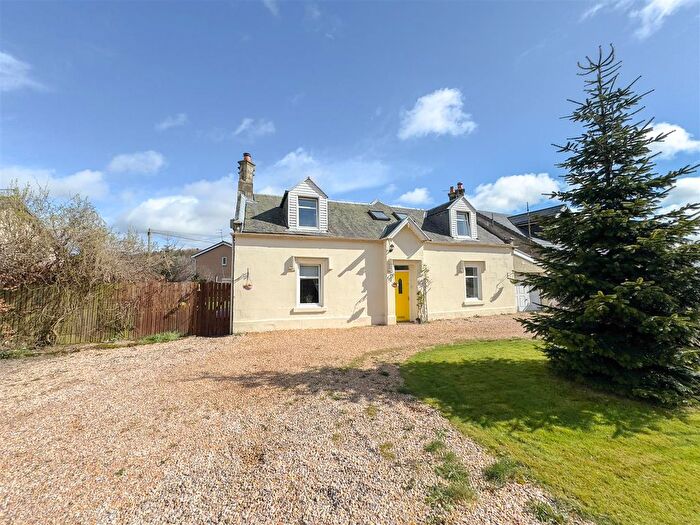 4 Bedroom Detached House For Sale In Lanark Road, Crossford, Carluke, ML8