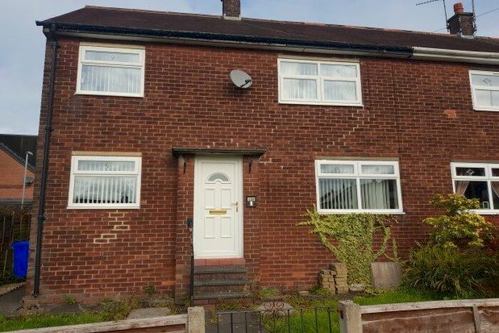 3 Bedroom Semi-Detached House To Rent In Springs Lane, Stalybridge, SK15