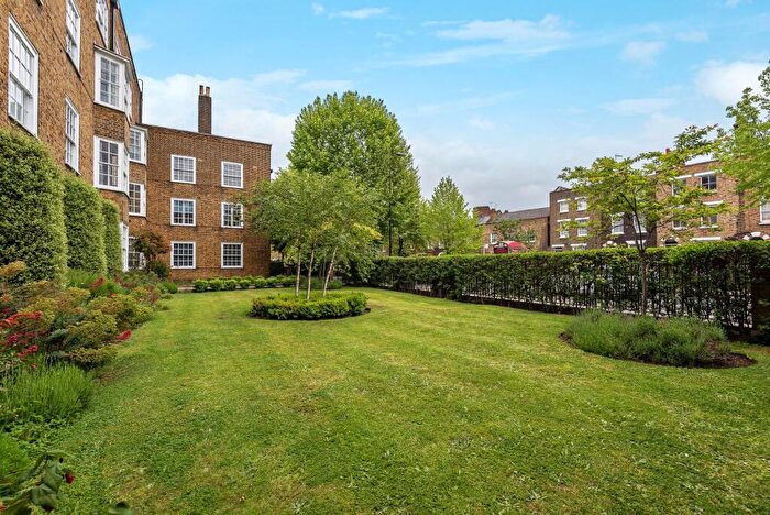 2 Bedroom Apartment To Rent In Tamar House, Kennington Lane, SE11