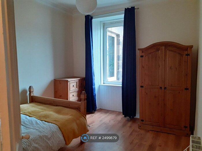 2 Bedroom Flat To Rent In Jane Street, Edinburgh, EH6