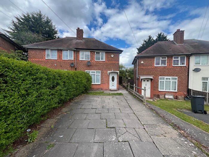 2 Bedroom House To Rent In The Riddings, B33