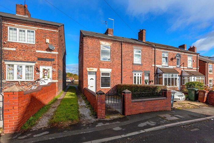 3 Bedroom End Of Terrace House For Sale In Midland Road, Royston, Barnsley, S71