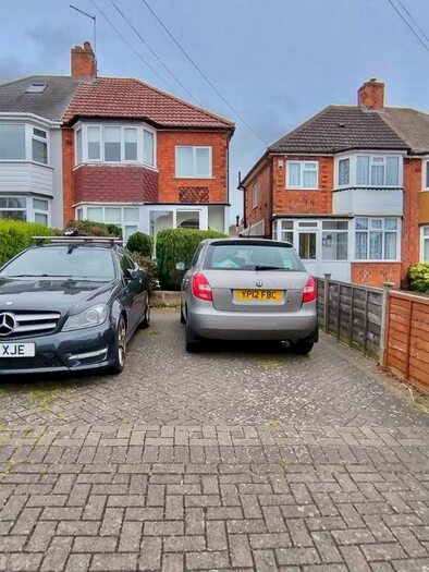 3 Bedroom Semi-Detached House To Rent In Derron Avenue, Yardley, Birmingham, B26