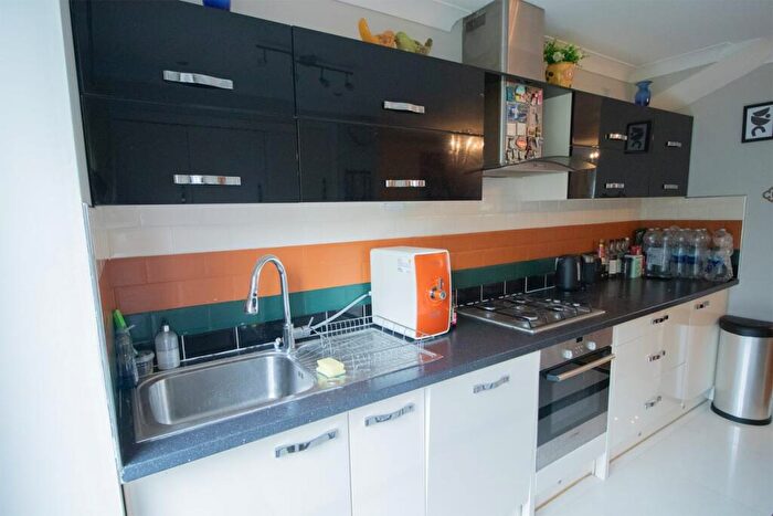 4 Bedroom Semi-Detached House For Sale In Hale End Road, London, E17