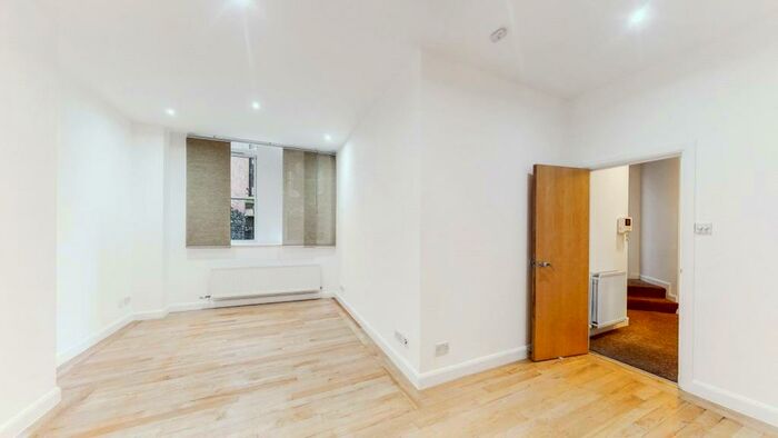 1 Bedroom Apartment To Rent In Bartholomew Close, EC1A