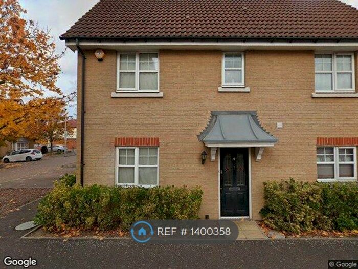 3 Bedroom End Of Terrace House To Rent In Piper Way, Ilford, IG1