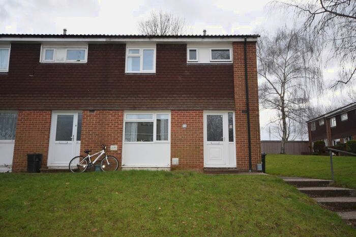 3 Bedroom End Of Terrace House To Rent In Rye Close, Guildford, GU2