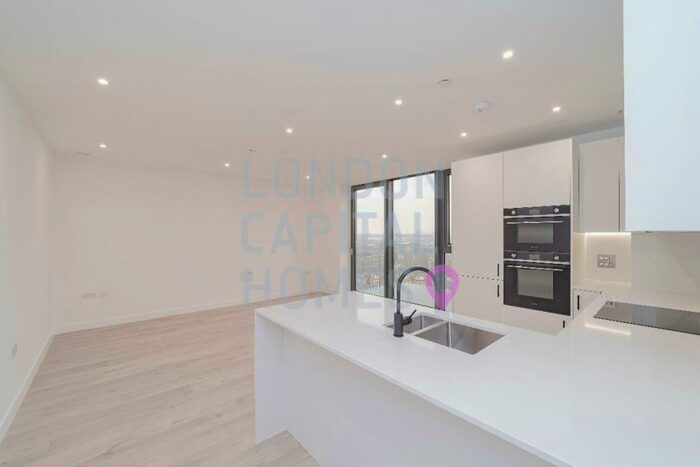 2 Bedroom Apartment To Rent In Modern Two-Bed Apartment In Westacre, Woodberry Down, London, N4