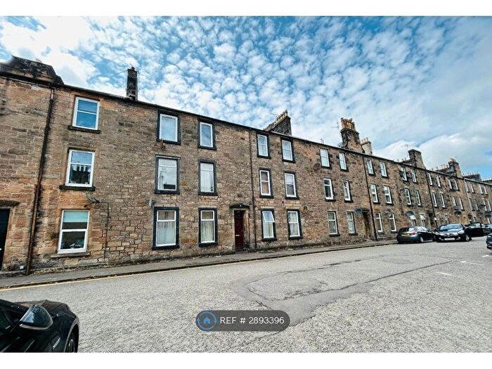 2 Bedroom Flat To Rent In Bruce St, Stirling, FK8