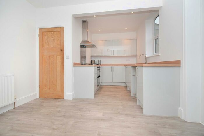 3 Bedroom Terraced House To Rent In Lovett Road, Copnor, Portsmouth, Hampshire, PO3