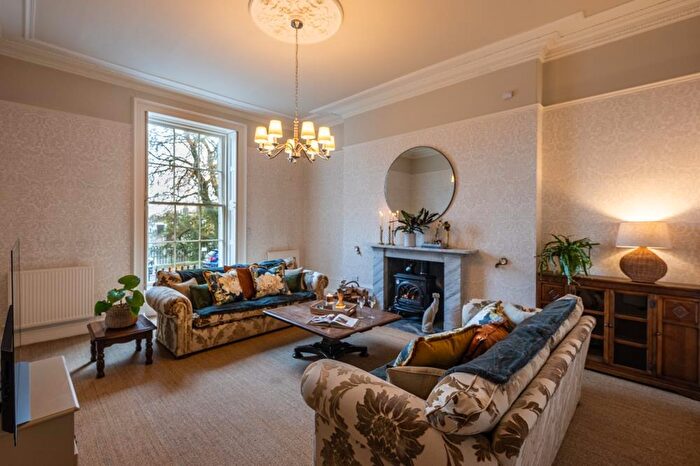 5 Bedroom Terraced House To Rent In Marine Terrace, Ferryhill, Aberdeen, AB11