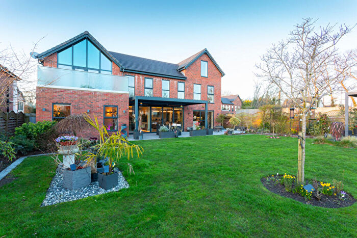 4 Bedroom Detached House For Sale In Edgewater Oaks, Preston, PR4