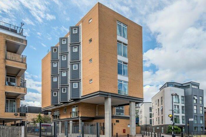 1 Bedroom Flat To Rent In Martello Street, London, E8