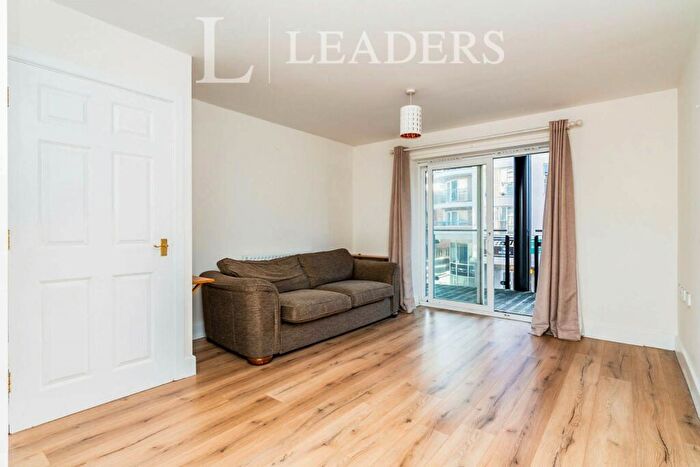 2 Bedroom Flat To Rent In Carpathia Court, Briton Street, Southampton, SO14