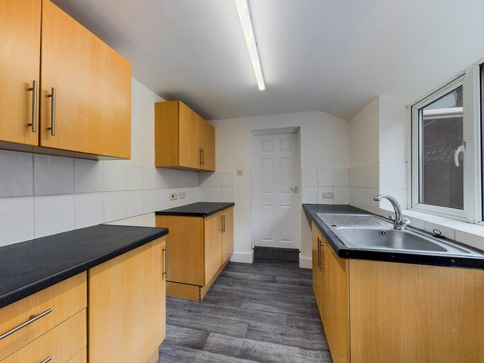 2 Bedroom Terraced House To Rent In Sunnydene Villas, Estcourt Street, Hull, HU9