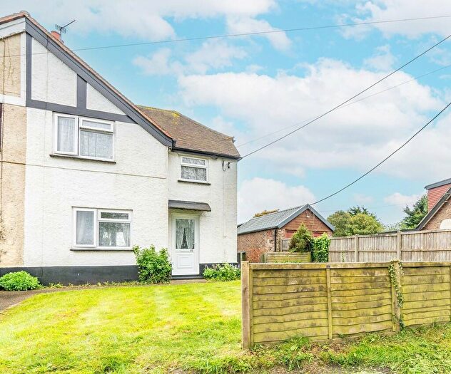 3 Bedroom Semi-Detached House For Sale In North End Road, Yapton, BN18