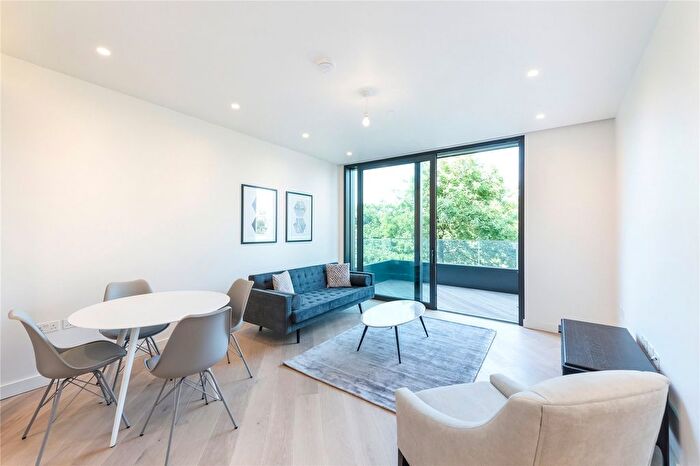 1 Bedroom Flat To Rent In Wood Crescent, Television Centre, White City, London, W12