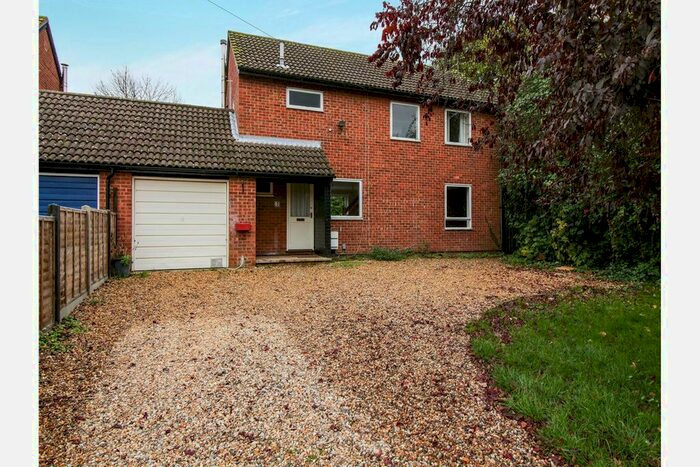 4 Bedroom Link Detached House To Rent In St Peters Street, Duxford, Cambridge, CB22