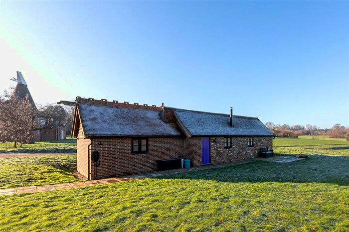 1 Bedroom Detached House To Rent In Pearsons Green Road, Brenchley, Tonbridge, Kent, TN12