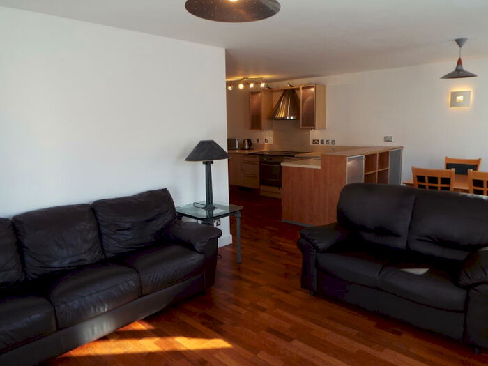 2 Bedroom Apartment To Rent In Henke Court, Cardiff Bay, CF10