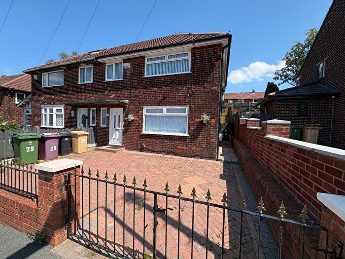 3 Bedroom Semi-Detached House To Rent In Aldercroft Avenue, Bolton, BL2