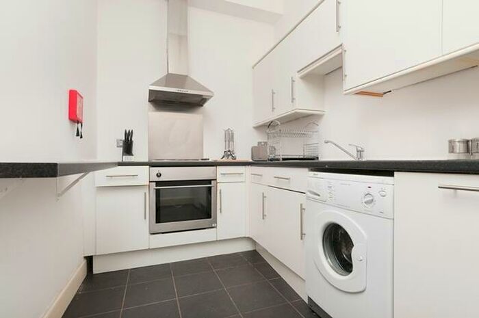 5 Bedroom Flat To Rent In L &#; Dalkeith Road, Edinburgh, EH16