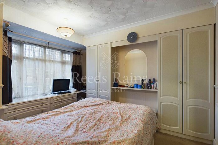 3 Bedroom Terraced House For Sale In Walkley Road, Dartford, Kent, DA1