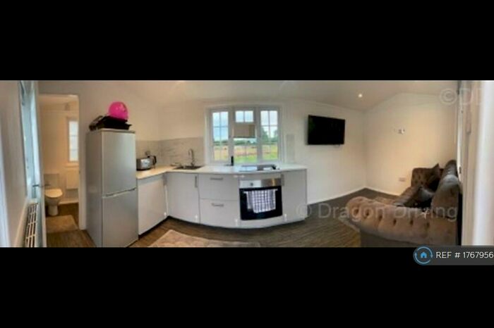 Studio To Rent In Stovolds Hill, Cranleigh, GU6