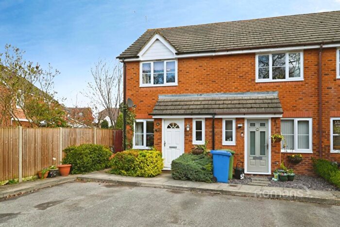 2 Bedroom Semi Detached House To Rent In Dunford Place, Binfield, Bracknell, RG42