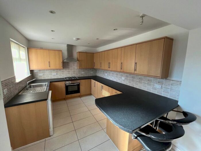 2 Bedroom Detached House To Rent In Coupar Angus Road, Birkhill, Dundee, DD2