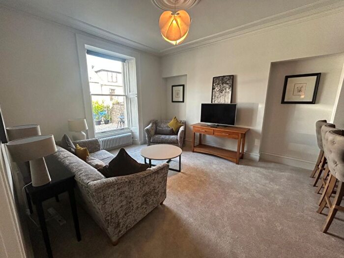 3 Bedroom Terraced House To Rent In Victoria Street, City Centre, Aberdeen, AB10