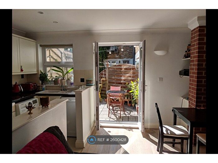 1 Bedroom Flat To Rent In Sydenham, London, SE26