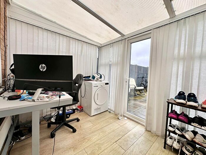 2 Bedroom Terraced House For Sale In Hogarth Close, Bradwell, NR31