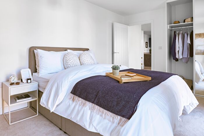 2 Bedroom Apartment To Rent In Wharf Road, Chelmsford, Essex, CM2