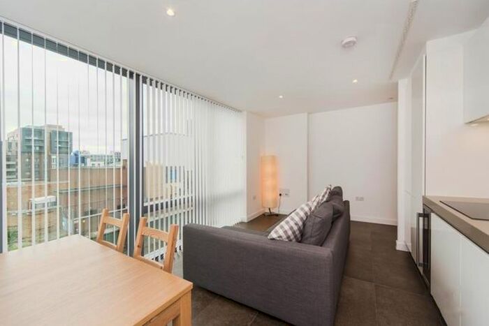 1 Bedroom Flat To Rent In City Road, Old Street, London, EC1V