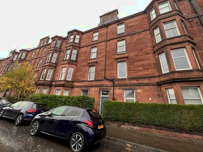 2 Bedroom Flat To Rent In Macdowall Road, Edinburgh, EH9