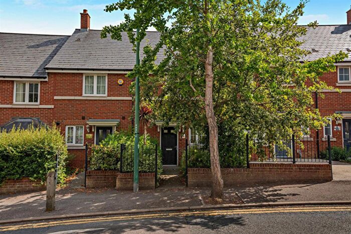 2 Bedroom Terraced House For Sale In Hastings Road, Maidstone, ME15