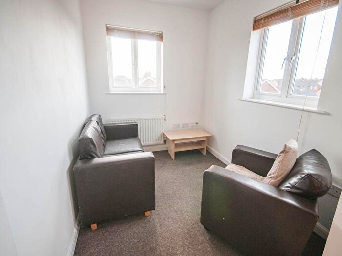3 Bedroom Flat For Sale In Mosquito Way, Hatfield, Hertfordshire, AL10