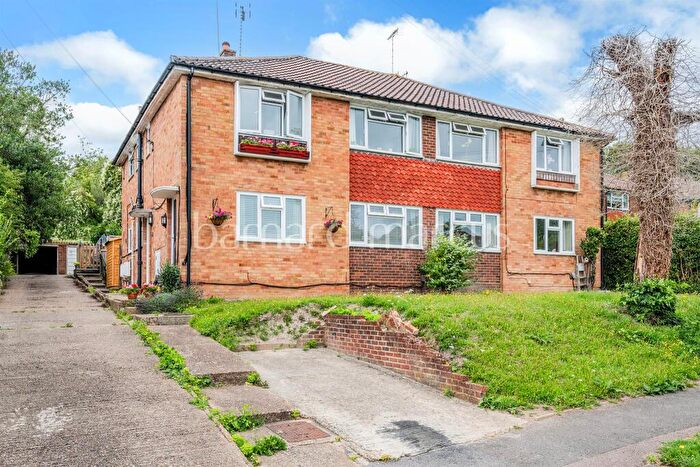 2 Bedroom Maisonette For Sale In Rosebery Road, Epsom, KT18